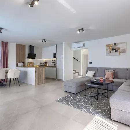 Villa Laluma By Interhome